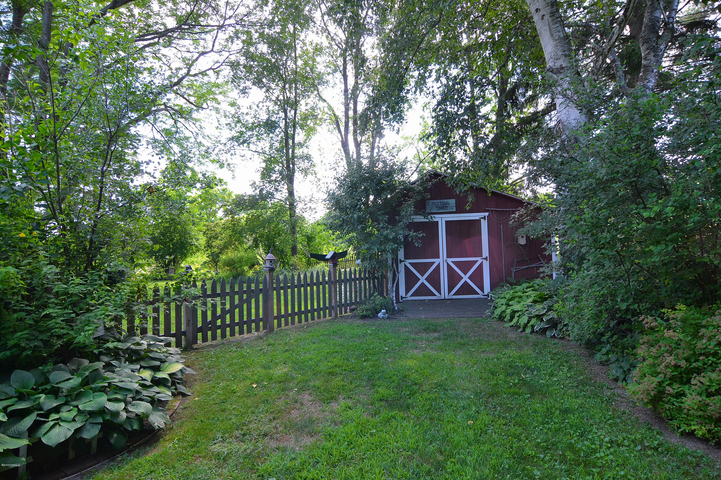 37 Valentine Road Pittsfield, MA 01201 - Photo 40 of 55 Potting shed