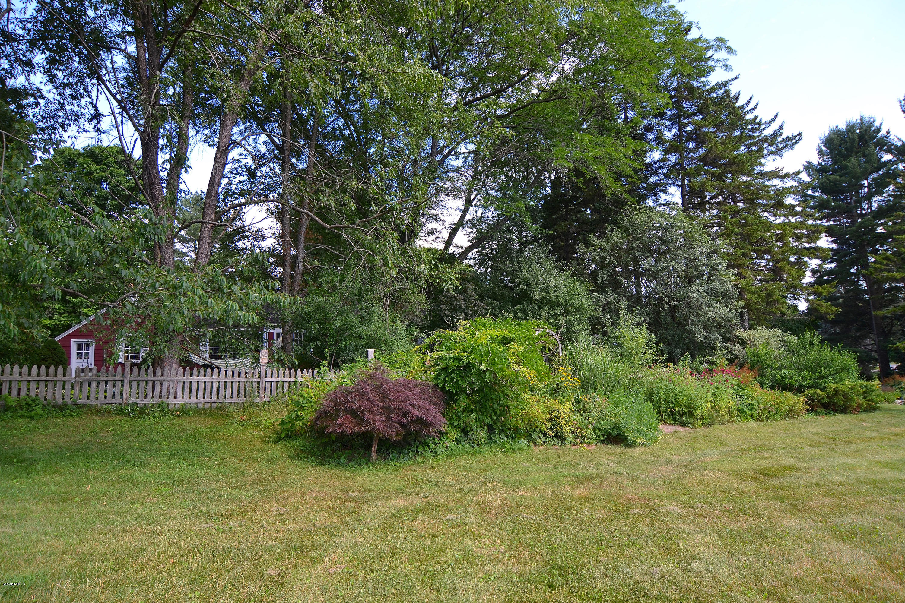 37 Valentine Road Pittsfield, MA 01201 - Photo 44 of 55 Back Garden