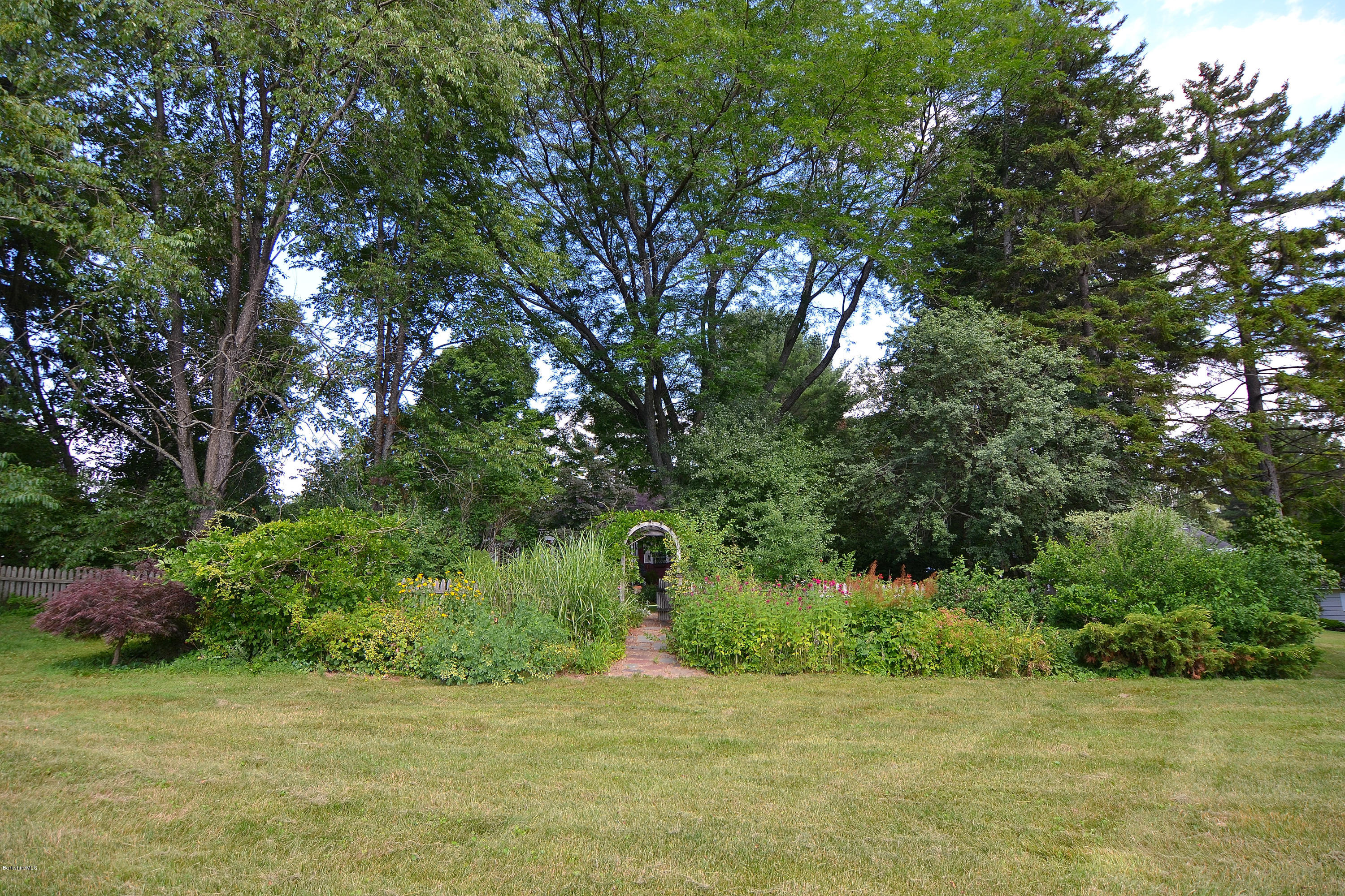 37 Valentine Road Pittsfield, MA 01201 - Photo 45 of 55 Back Garden