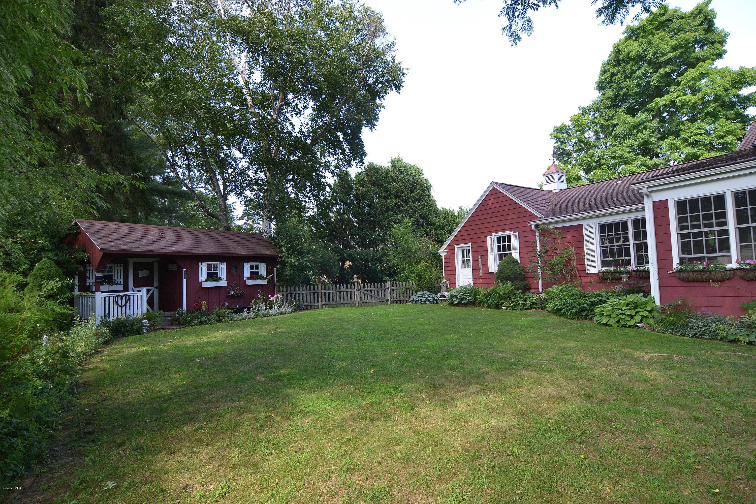 37 Valentine Road Pittsfield, MA 01201 - Photo 46 of 55 Back of house