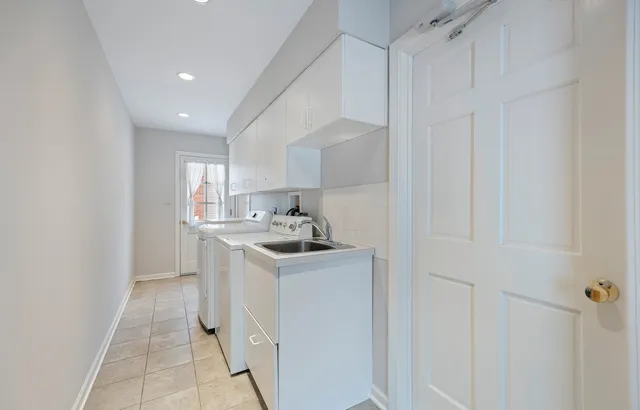 $575,000 | 1229 Suffolk Street, Naperville, IL 60563