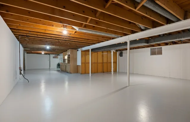 $565,000 | 1229 Suffolk Street, Naperville, IL 60563