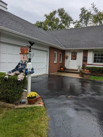 $565,000 | 1229 Suffolk Street, Naperville, IL 60563