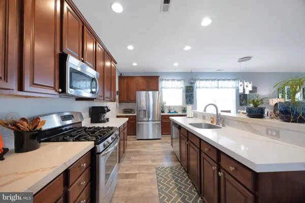 $435,000 | 29 Embassy Drive, Swedesboro, NJ 08085