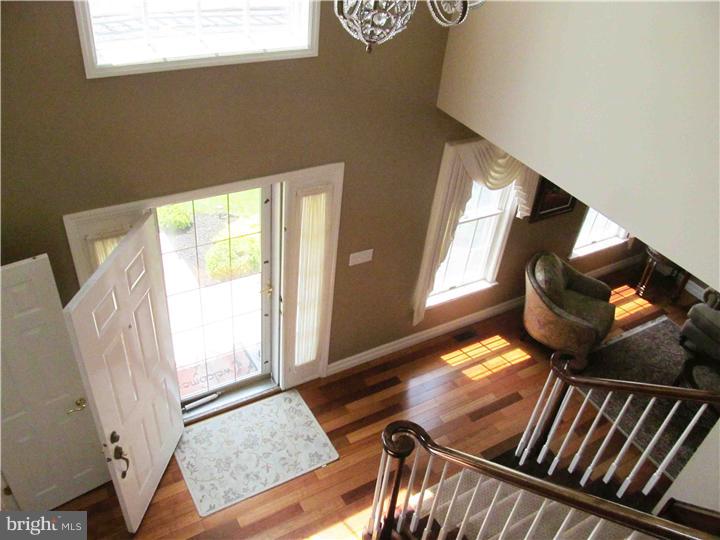 38 Brookwood Road Mount Laurel, NJ 08054 - Photo 2 of 25 Foyer