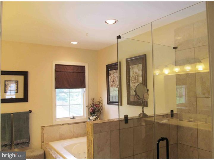 38 Brookwood Road Mount Laurel, NJ 08054 - Photo 18 of 25 Master Bathroom