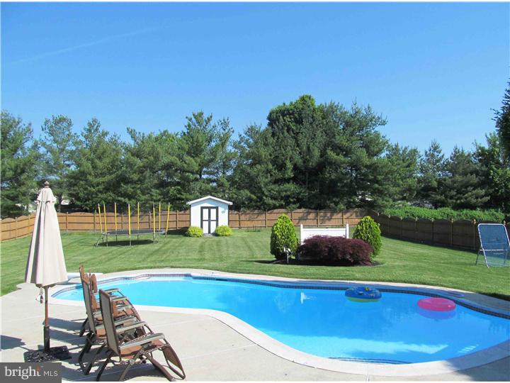 38 Brookwood Road Mount Laurel, NJ 08054 - Photo 25 of 25 Pool