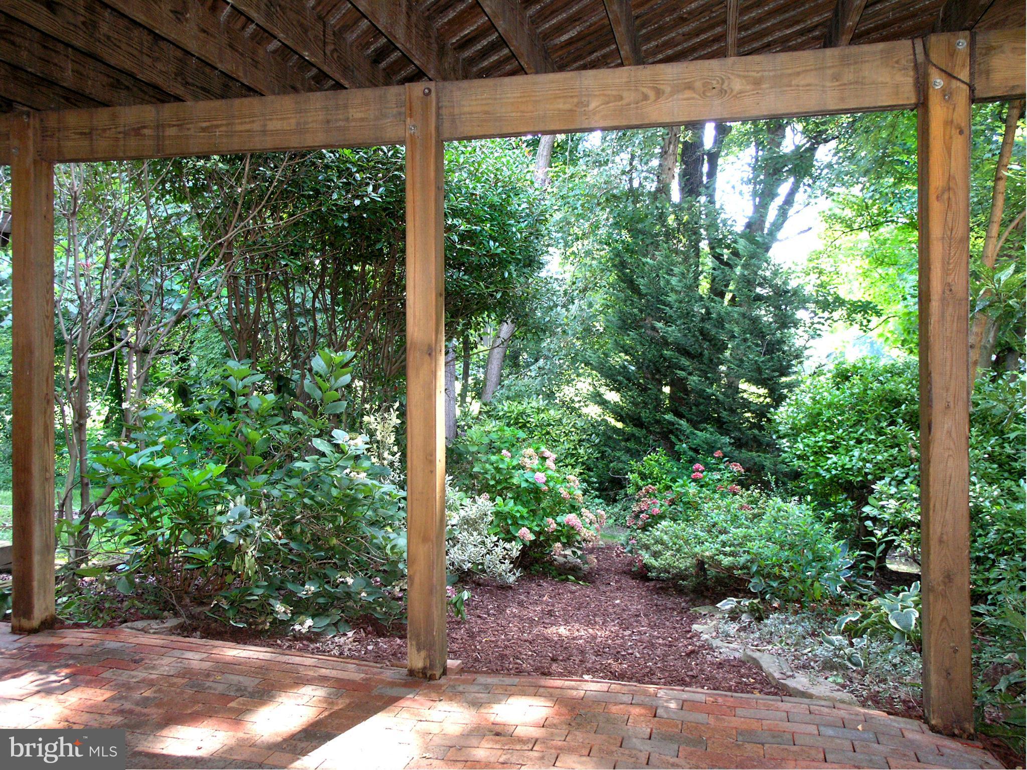2255 Double Eagle Court Reston, VA 20191 - Photo 25 of 27 Patio in Summertime