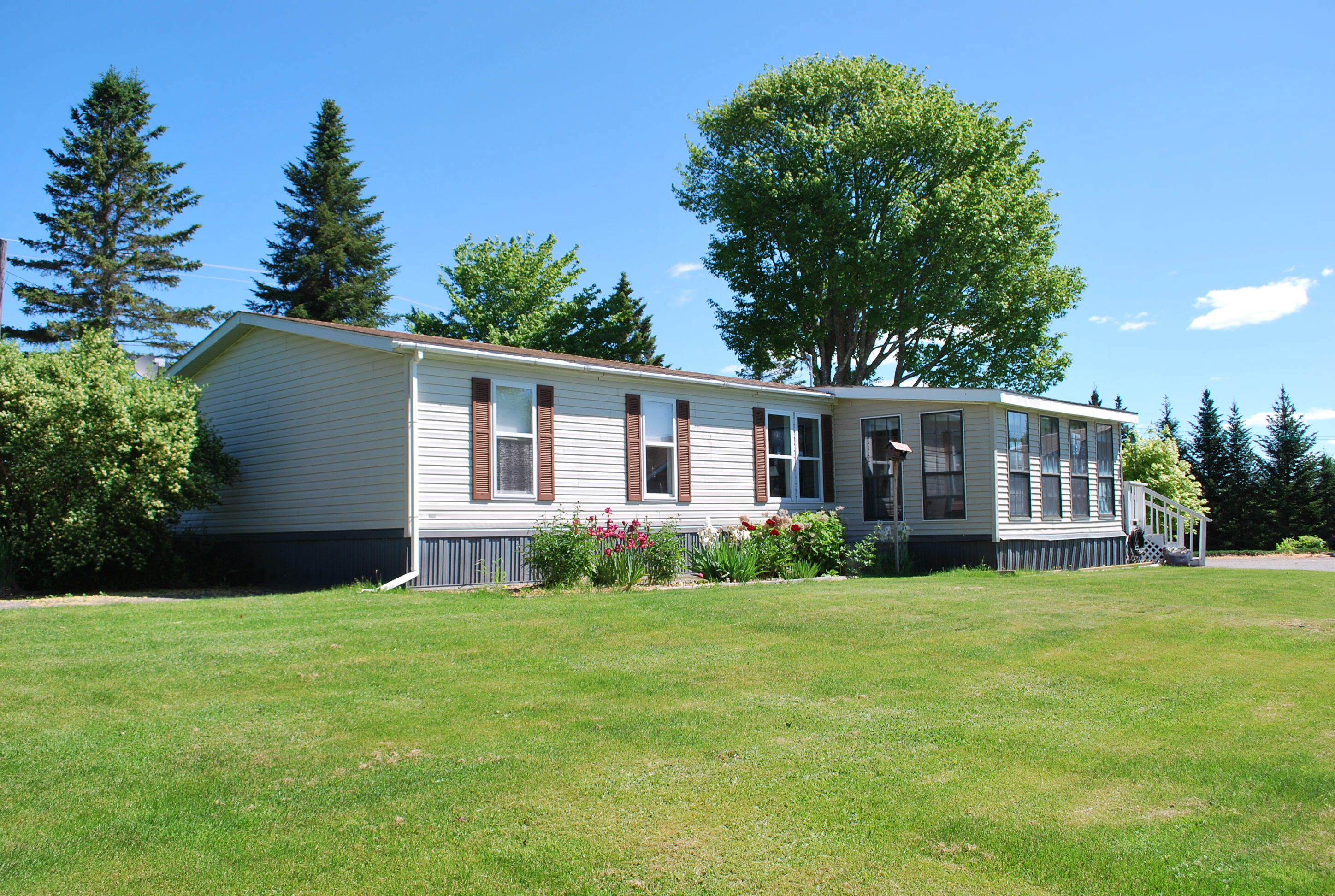 462 Exeter Road Corinth, ME 04427 - Photo 1 of 37 462 Exeter Road Corinth 001