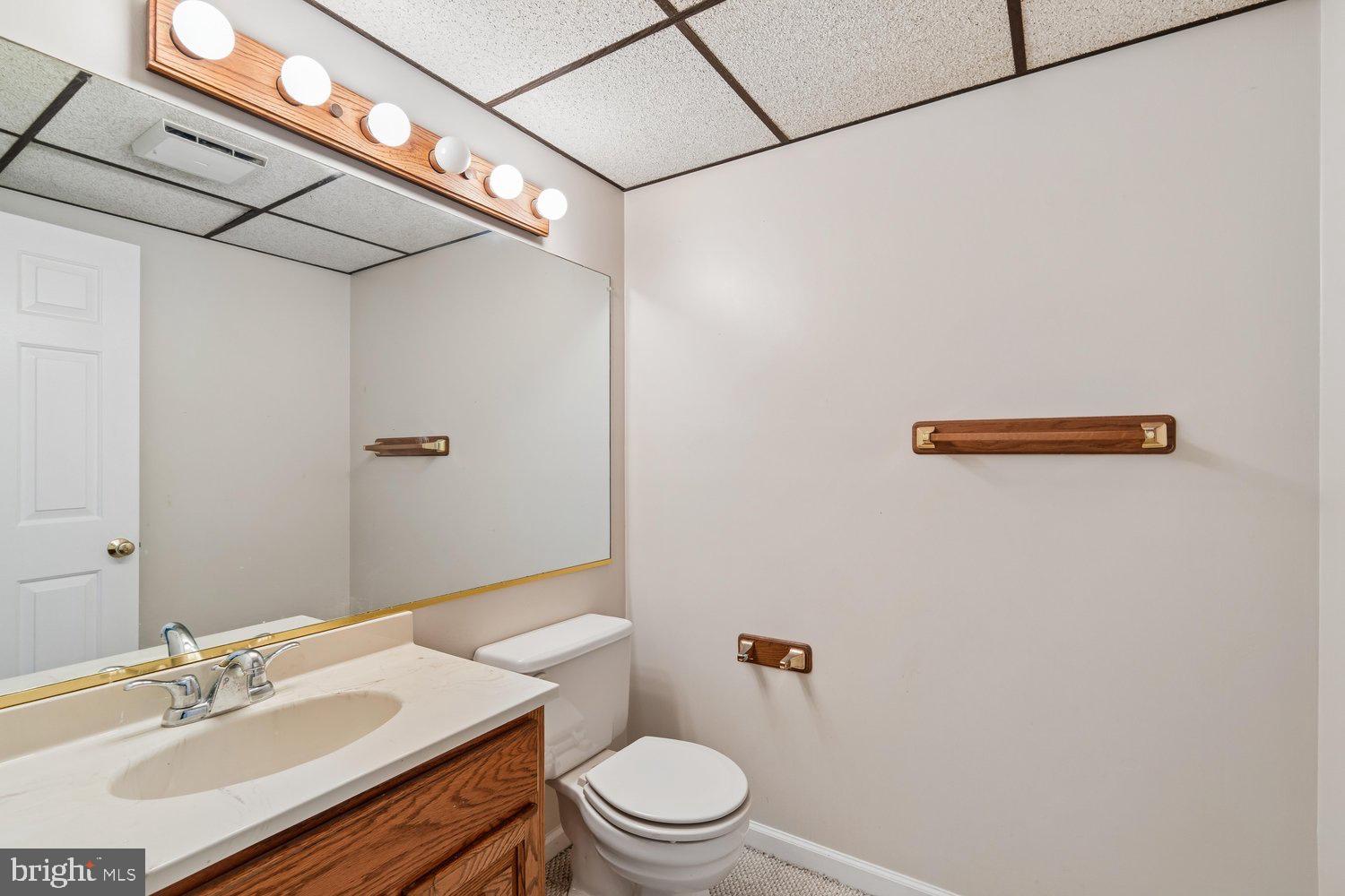 3049 Memory Lane Silver Spring, MD 20904 - Photo 30 of 38 Bath