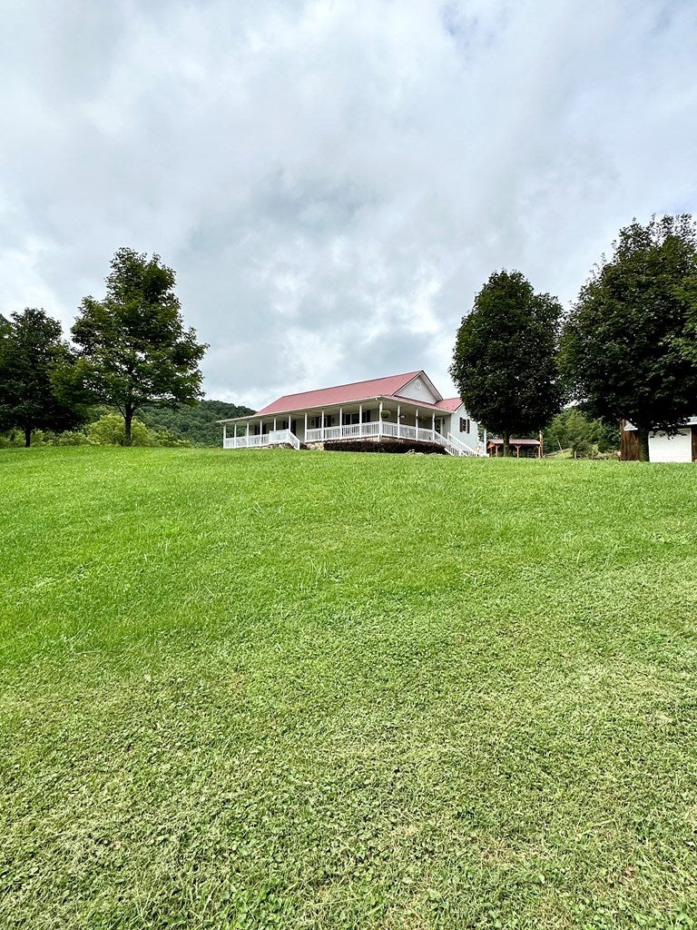 1249 Old Wilderness Road Ceres, VA 24318 - Photo 2 of 59 Gallery Image 2