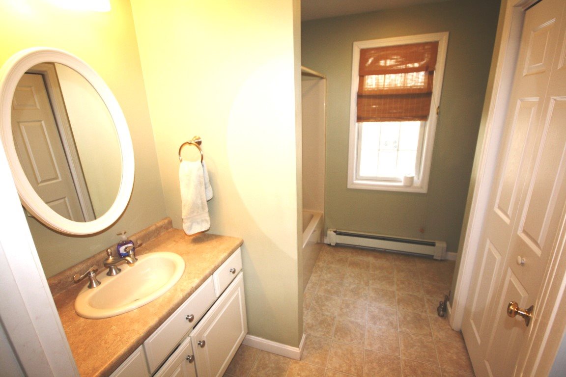 61 Copper Lane Rochester, NH 03868 - Photo 20 of 26