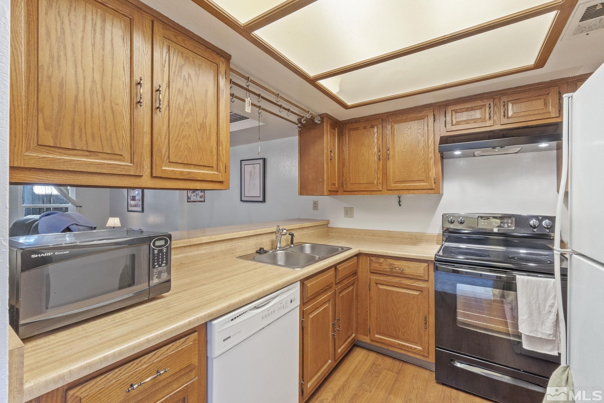 4255 Baker Lane Reno, NV 89509 - Photo 8 of 20 Photo 8