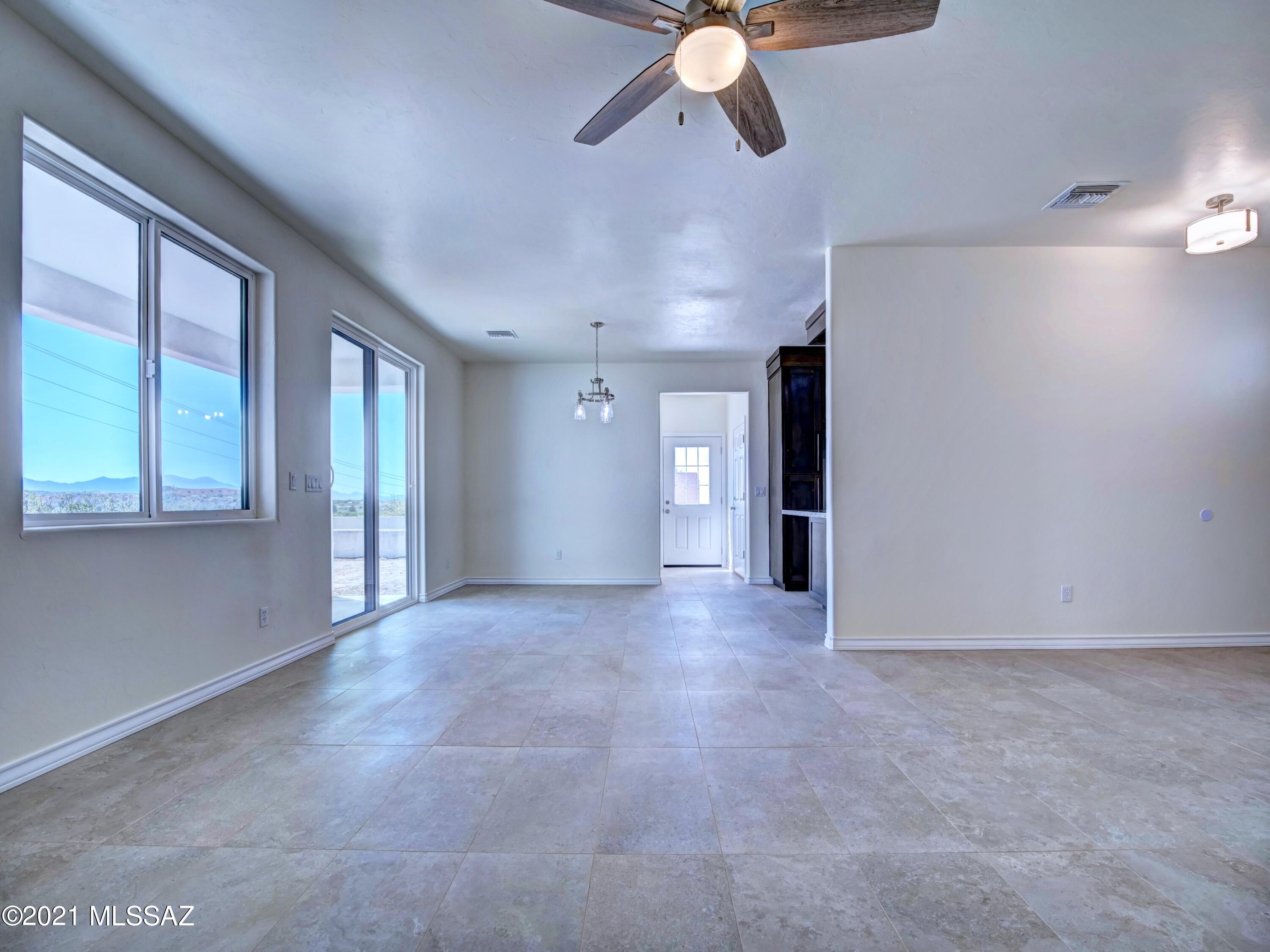 427 Willow Drive Rio Rico, AZ 85648 - Photo 7 of 29