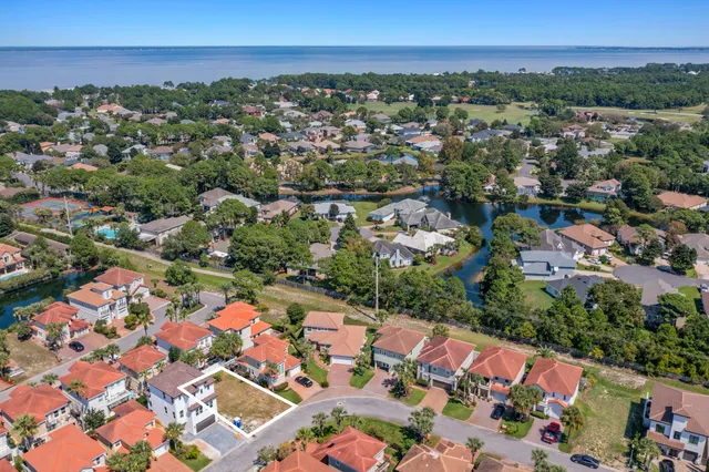 $795,000 | 4734 Amhurst Circle, Destin, FL 32541