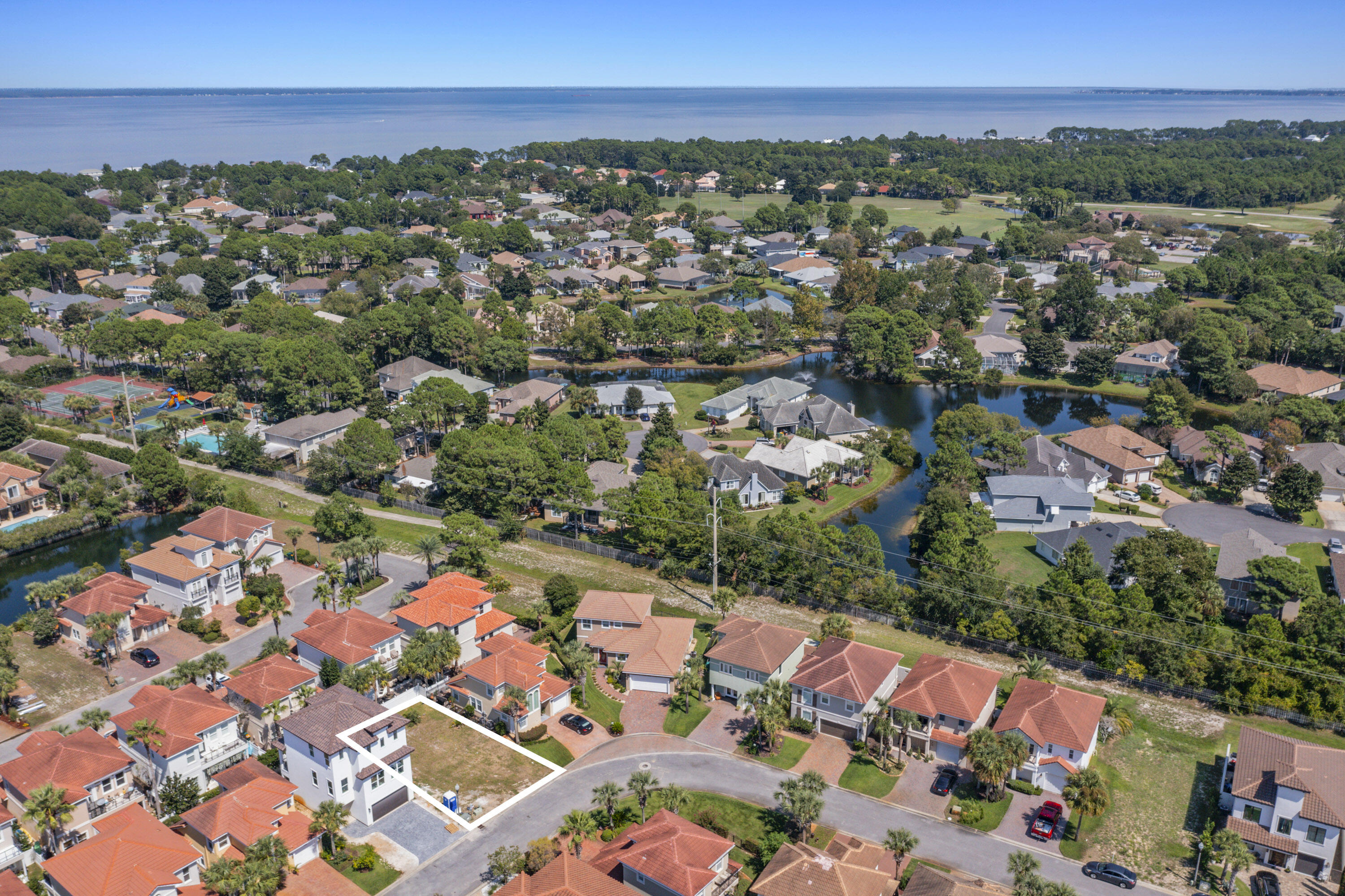 4734 Amhurst Circle Destin, FL 32541 - Photo 9 of 20 DJI_0003