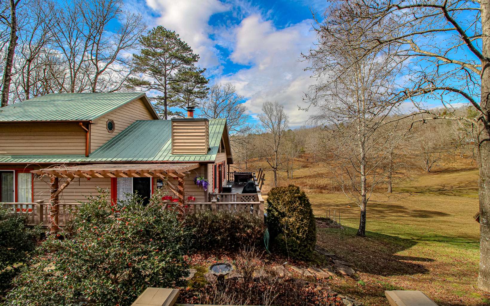 865 Country Lane Murphy, NC 28906 - Photo 1 of 4 Main View