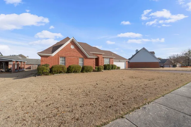 $254,000 | 5180 Water Point Drive, Memphis, TN 38141