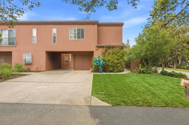 $1,598,000 | 128 Cuesta Drive, Unit 5, Los Altos, CA 94022