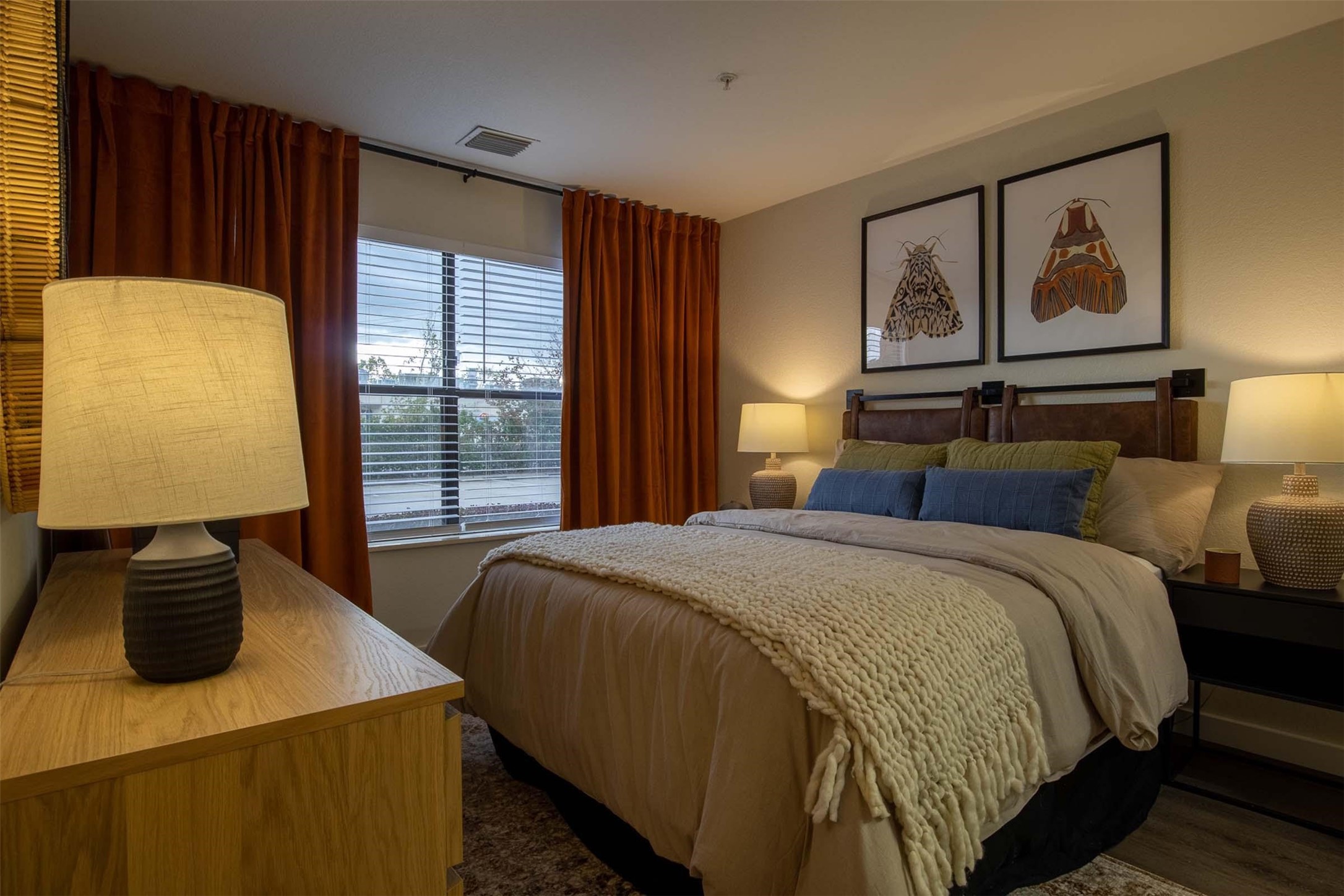 18828 Highway 249, Unit 124 Houston, TX 77070 - Photo 10 of 49 a bedroom with a bed and window