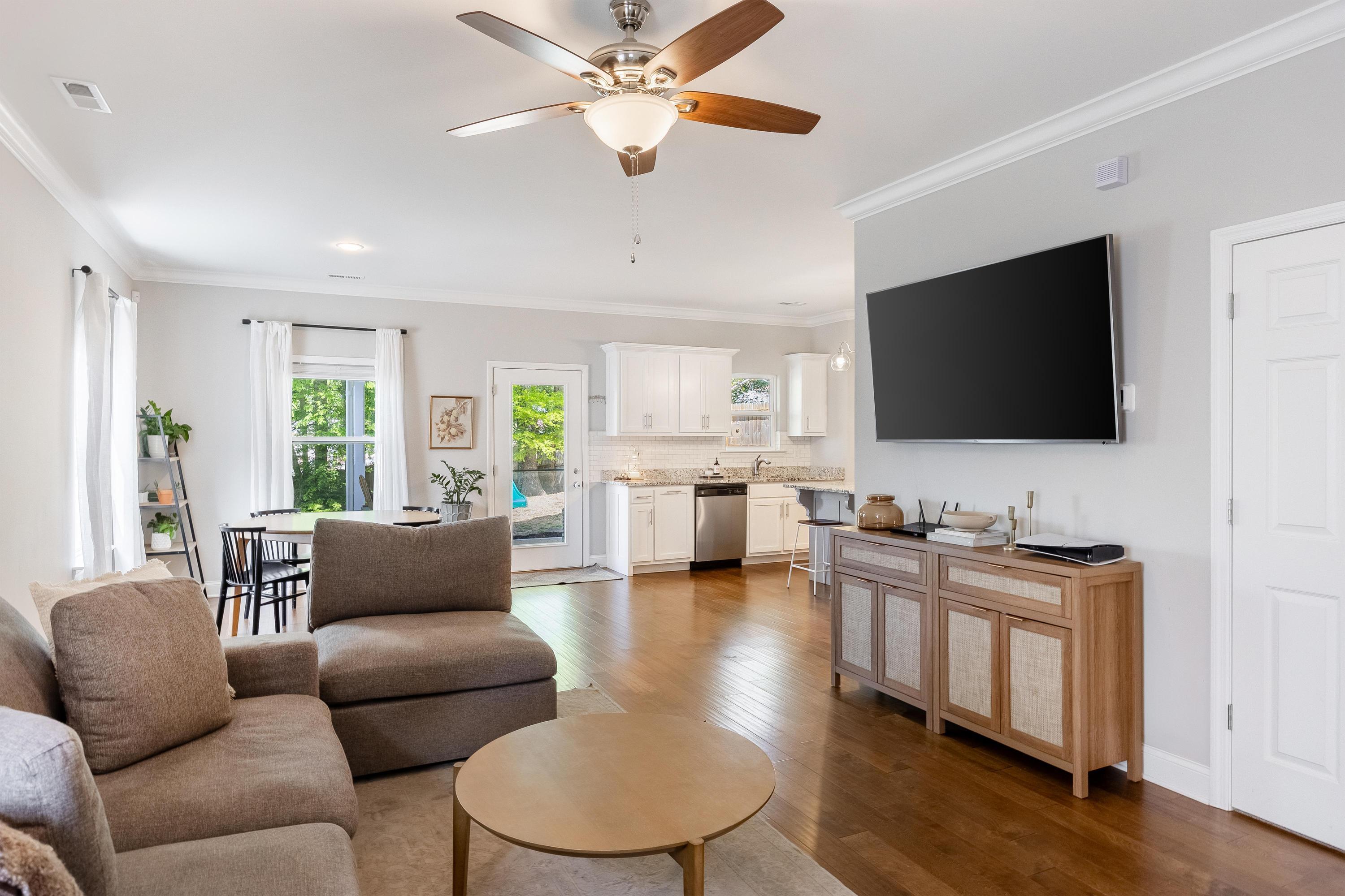 482 Candytuft Lane Hixson, TN 37343 - Photo 4 of 30 2026_04_April_482_Candytuft_Ln_0011