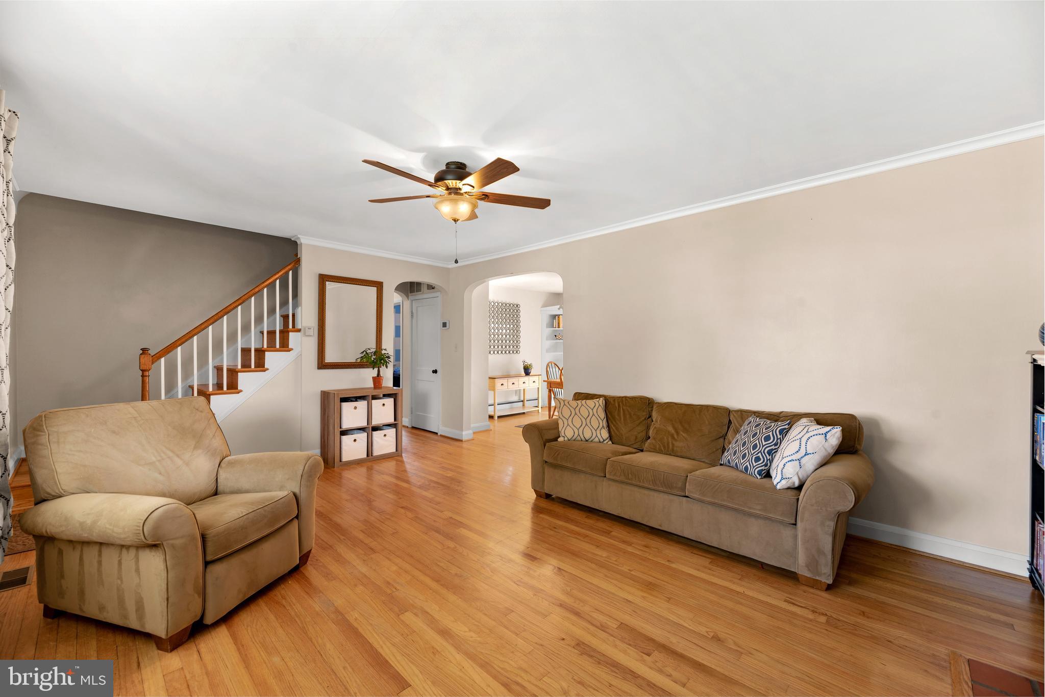 413 Gralan Road Baltimore, MD 21228 - Photo 6 of 39