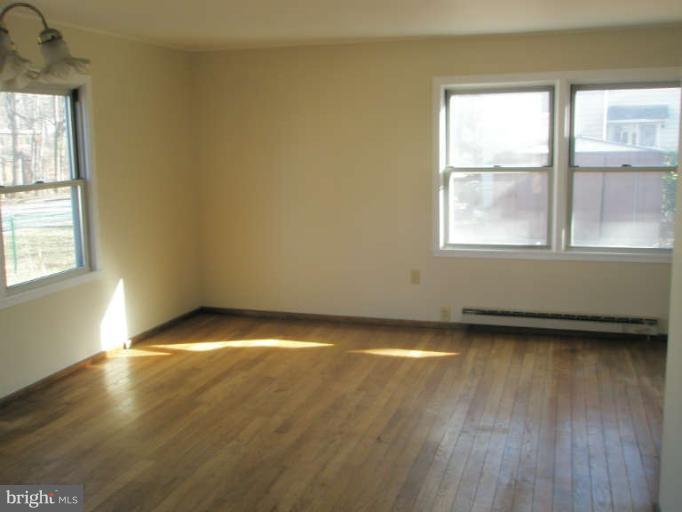 73 Ridge Road, Unit A Greenbelt, MD 20770 - Photo 2 of 7 Living Room