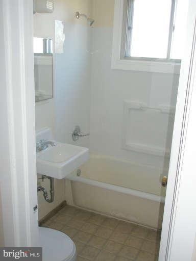 73 Ridge Road, Unit A Greenbelt, MD 20770 - Photo 5 of 7 Bath