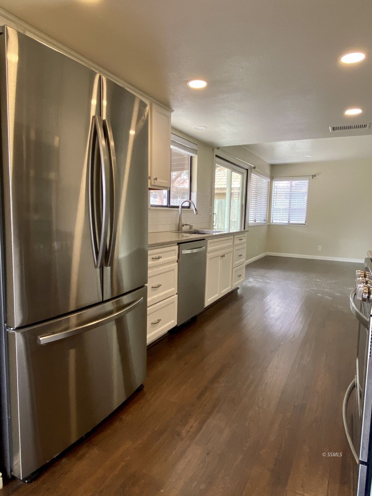 201 Washington Way Ridgecrest, CA 93555 - Photo 12 of 28