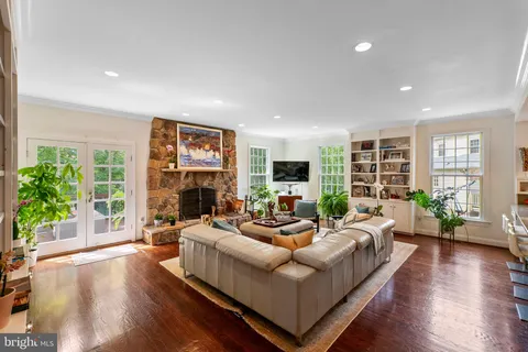 $1,999,000 | 301 Columbia Road, Alexandria, VA 22302