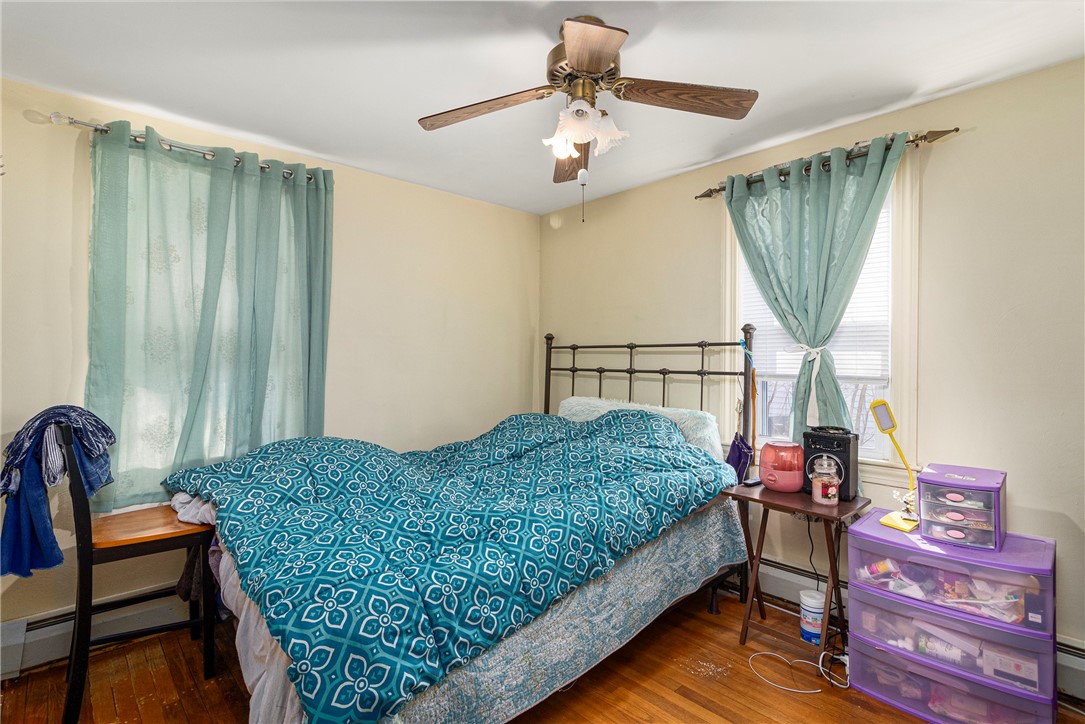 37 Howland Road Cranston, RI 02910 - Photo 13 of 26 Gallery Image 13