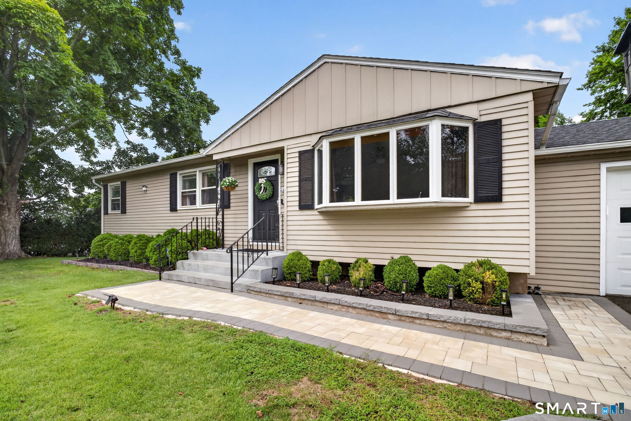 4 Palmer Road North Haven, CT 06473 - Photo 3 of 40 Gallery Image 3