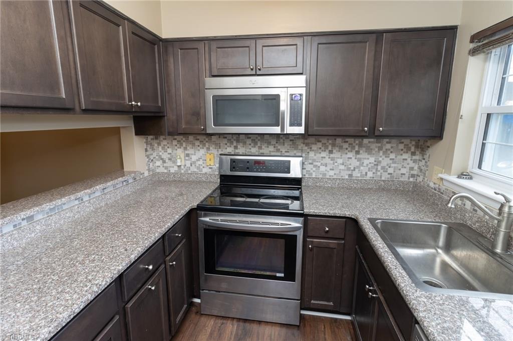 2216 Shadow Valley Road, Unit D High Point, NC 27265 - Photo 8 of 24 Gallery Image 8