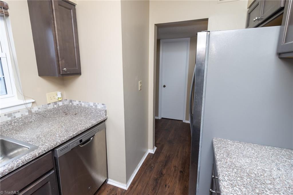 2216 Shadow Valley Road, Unit D High Point, NC 27265 - Photo 10 of 24 Gallery Image 10