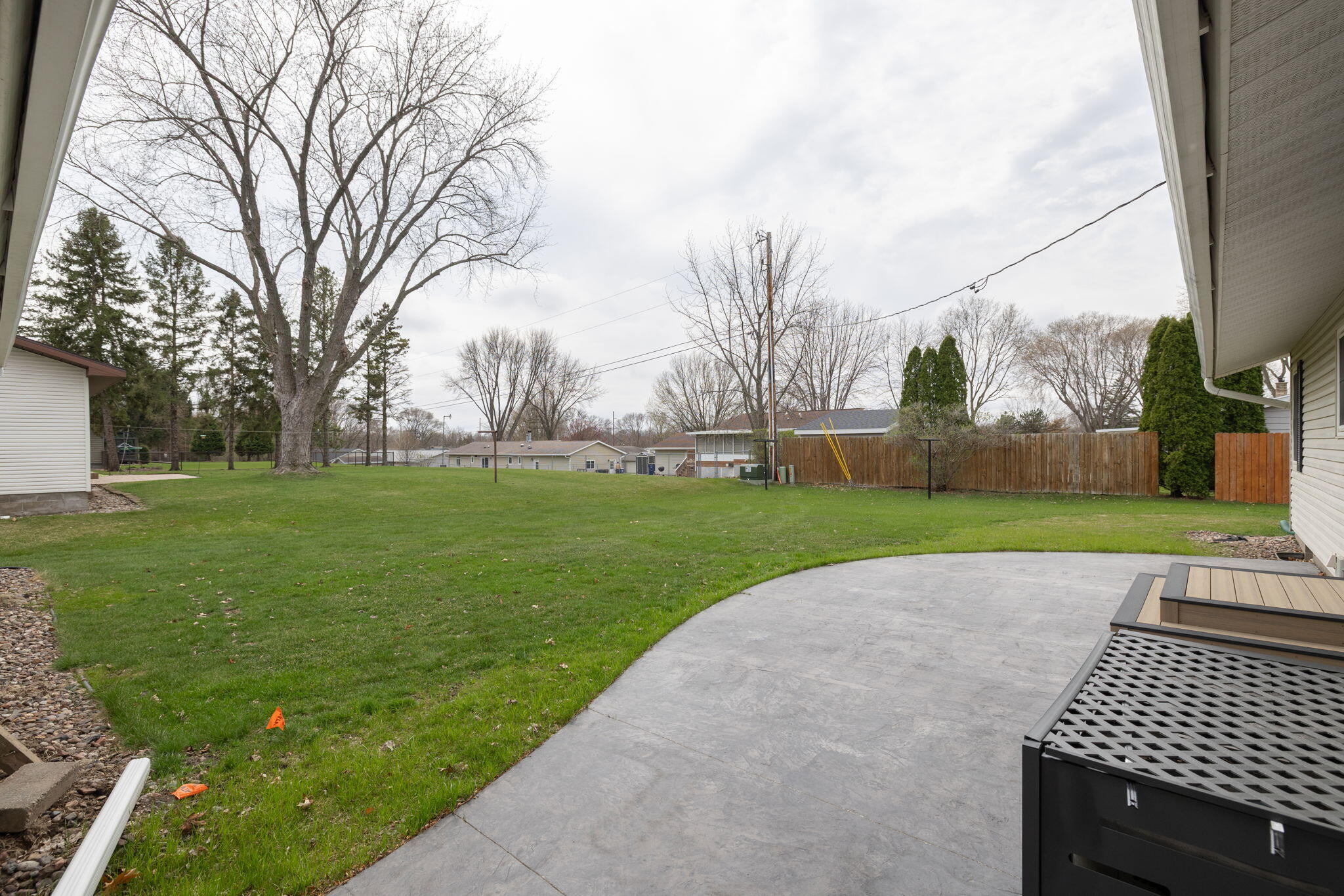 528 Riders Club Road Onalaska, WI 54650 - Photo 17 of 20 Stamped Concrete Patio