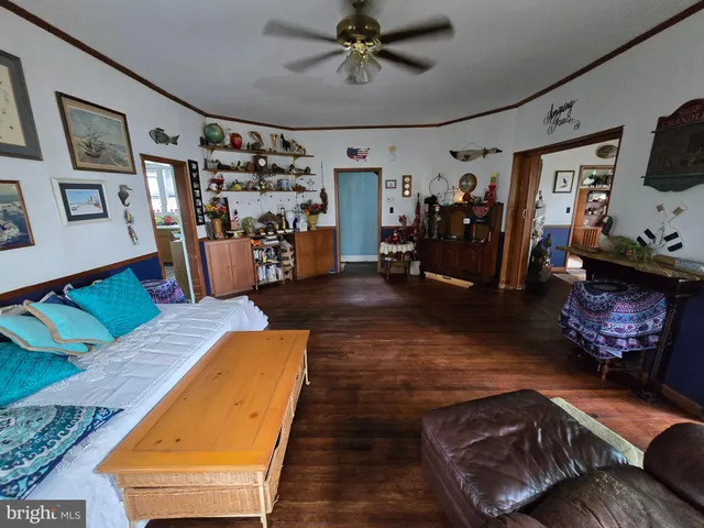 $140,000 | 108 West Chesapeake Avenue, Crisfield, MD 21817