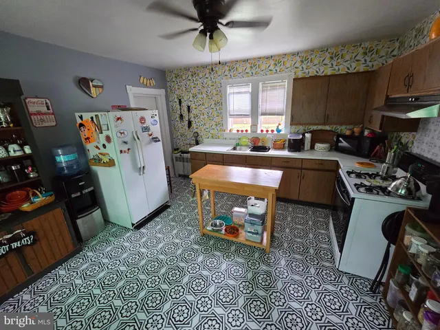 $140,000 | 108 West Chesapeake Avenue, Crisfield, MD 21817