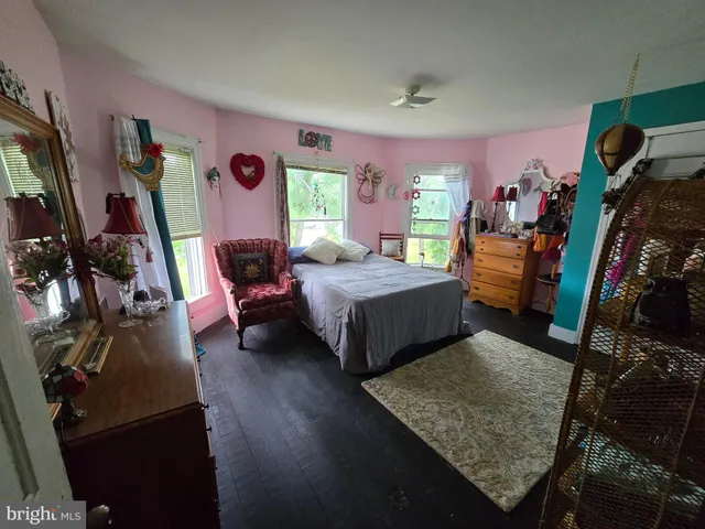 $140,000 | 108 West Chesapeake Avenue, Crisfield, MD 21817