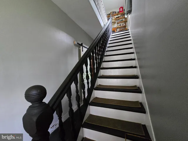 $140,000 | 108 West Chesapeake Avenue, Crisfield, MD 21817