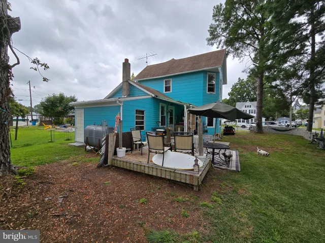 $140,000 | 108 West Chesapeake Avenue, Crisfield, MD 21817