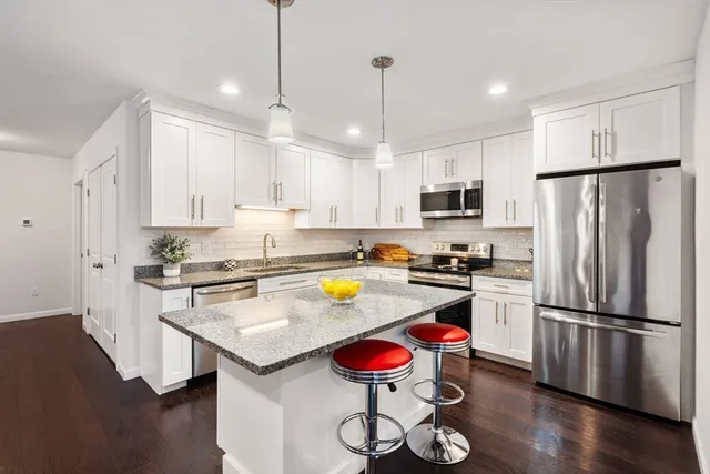 $570,000 | 1 Roseland Street, Unit A1, Foxboro, MA 02035