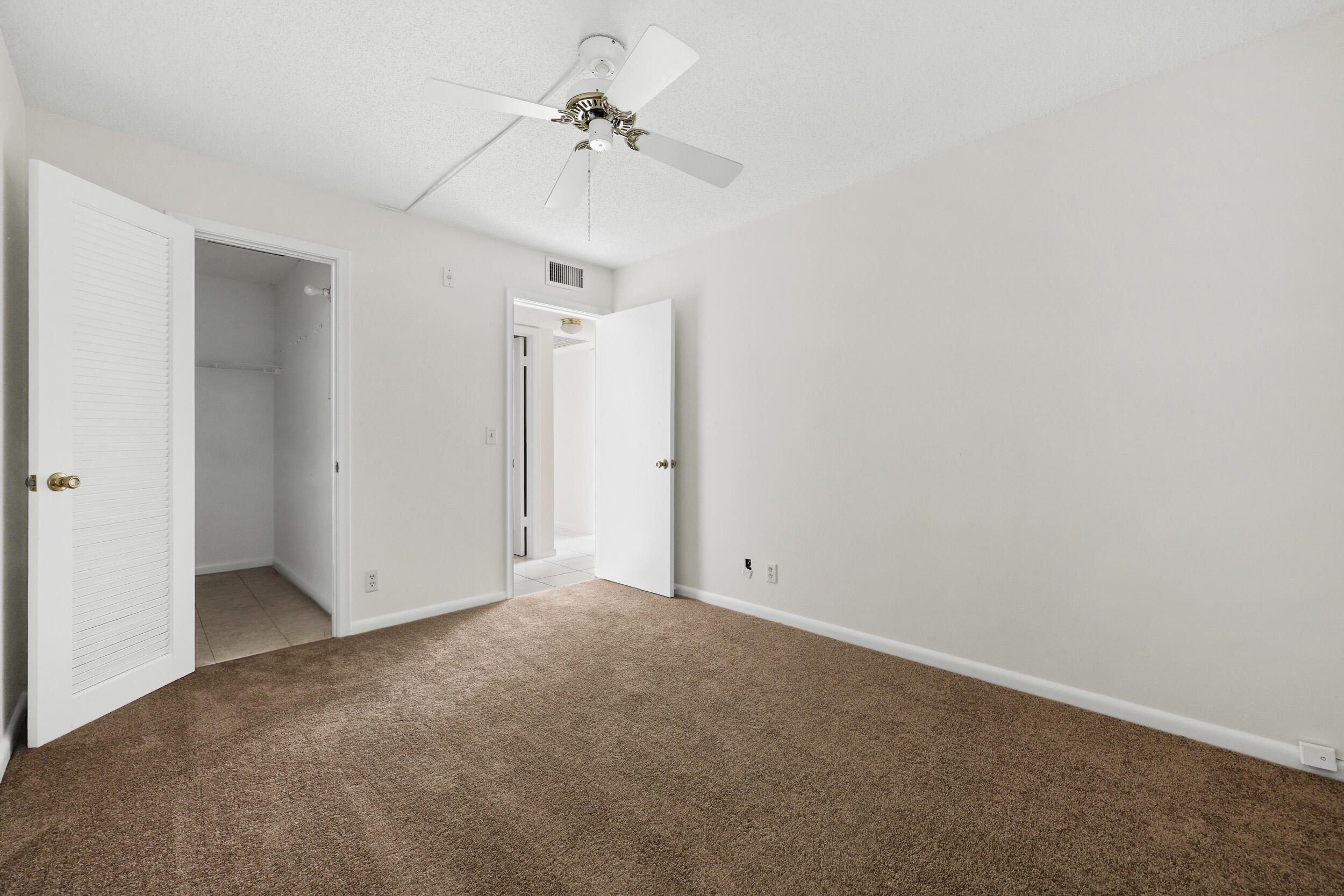 392 Markham R Deerfield Beach, FL 33442 - Photo 20 of 30 17_453a7457