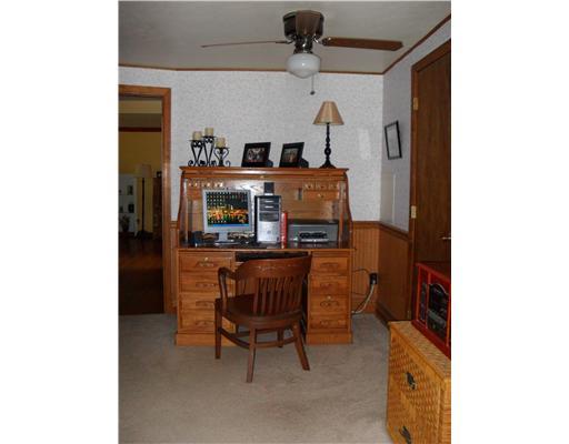 5600 Grubbs Road Gibsonia, PA 15044 - Photo 6 of 18 Studio/Study/Office.
