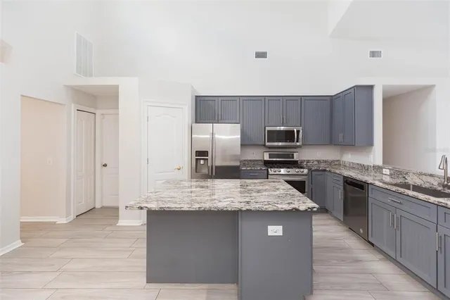 $549,900 | 10316 Riverburn Drive, Tampa, FL 33647