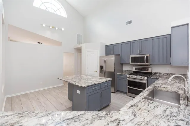 $549,900 | 10316 Riverburn Drive, Tampa, FL 33647