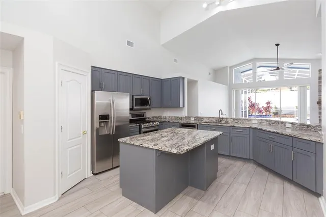 $549,900 | 10316 Riverburn Drive, Tampa, FL 33647