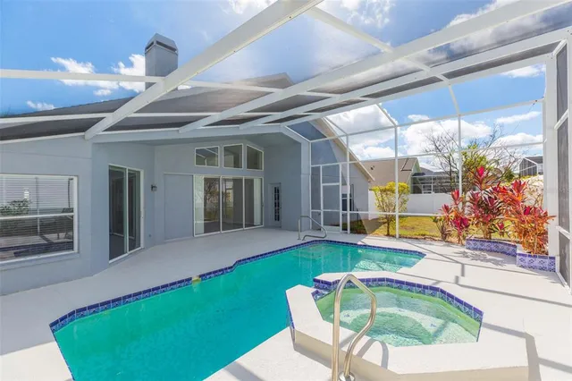 $549,900 | 10316 Riverburn Drive, Tampa, FL 33647