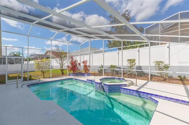 $549,900 | 10316 Riverburn Drive, Tampa, FL 33647