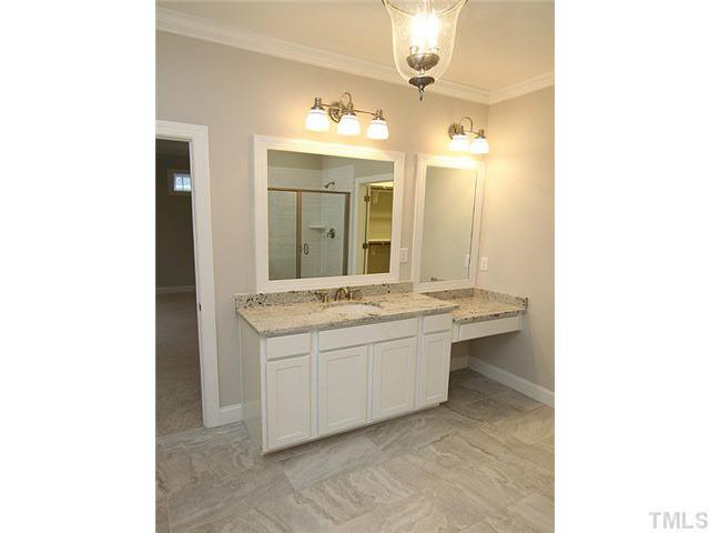 305 Mulberry Street Raleigh, NC 27604 - Photo 14 of 25 Two Separate Vanities