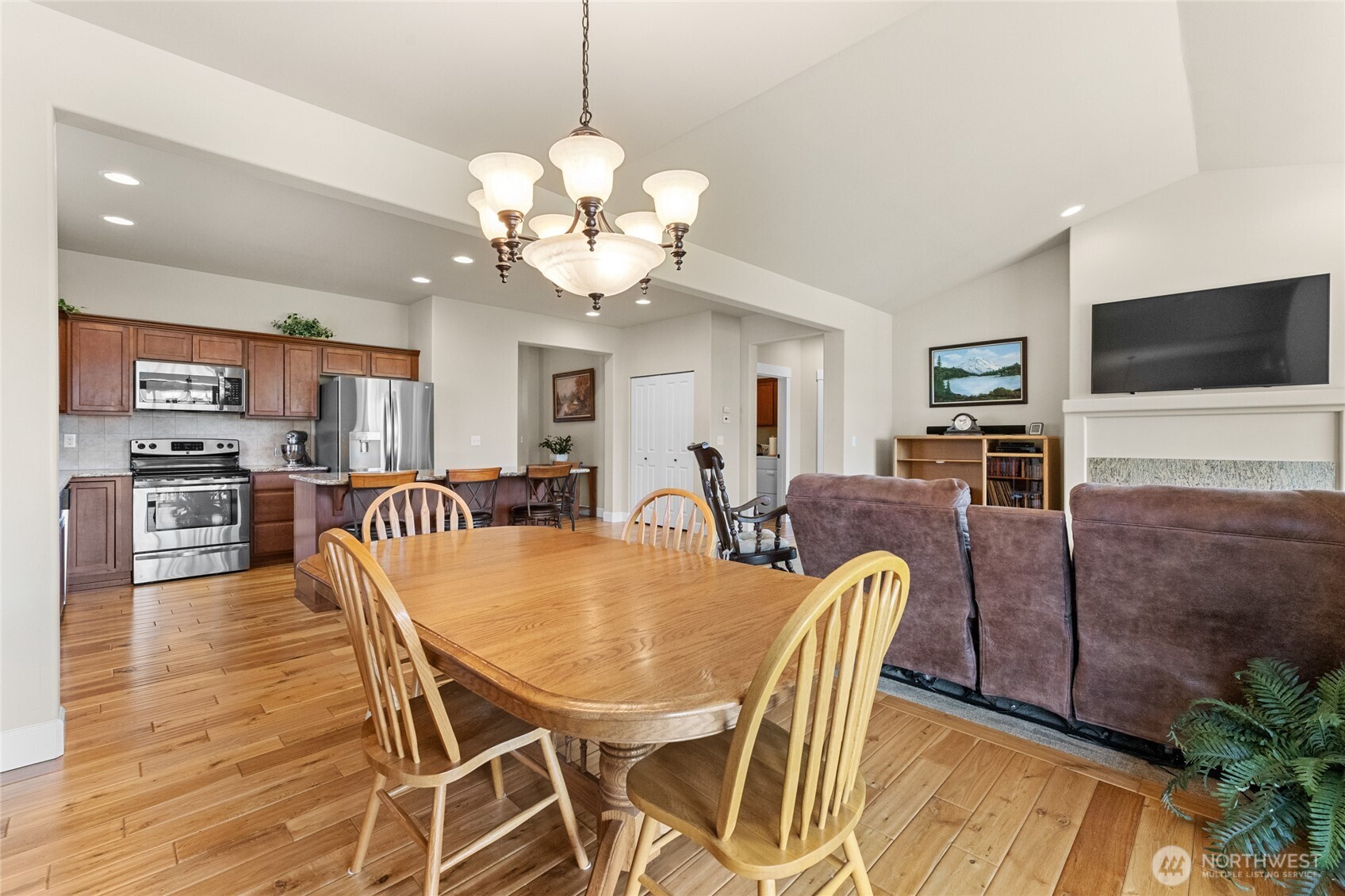 1571 Collins Road Buckley, WA 98321 - Photo 13 of 34